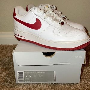 Nike Air Force 1 ‘07 (Players). Size 7.5.